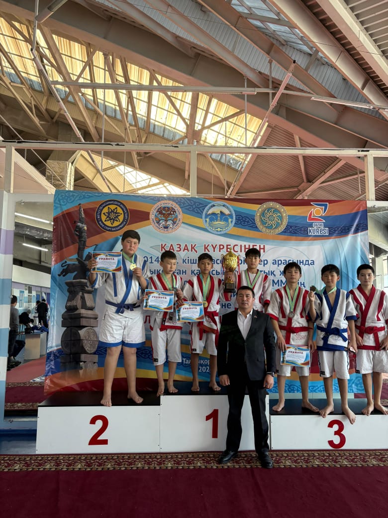 Қазақ күресінен кіші жасөспірімдер арасында